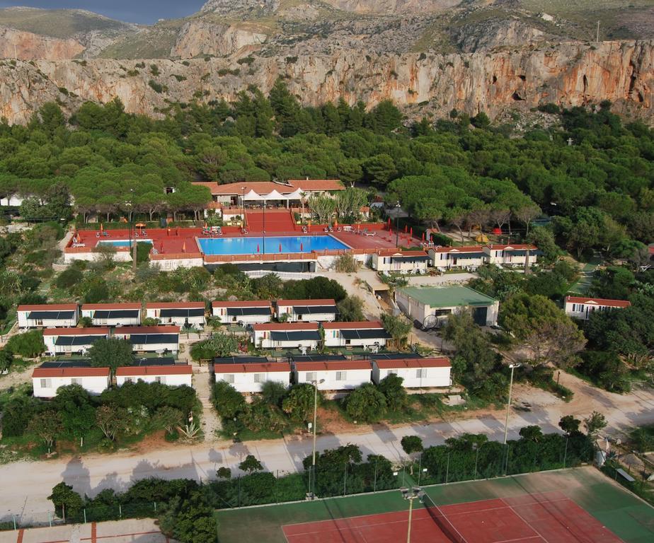 Happy Camp Mobile Homes In El-Bahira Camping Village San Vito Lo Capo Eksteriør billede