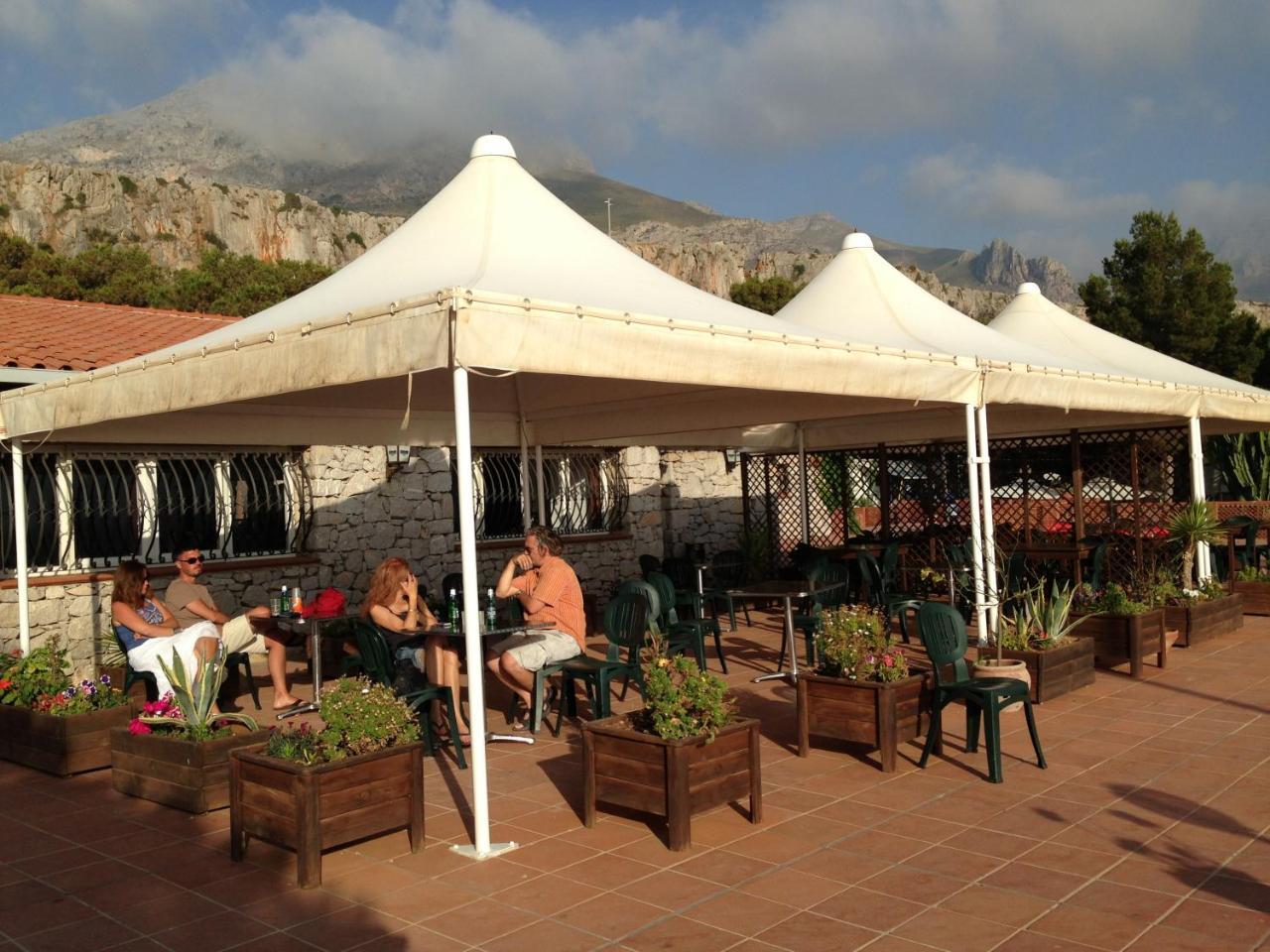 Happy Camp Mobile Homes In El-Bahira Camping Village San Vito Lo Capo Eksteriør billede
